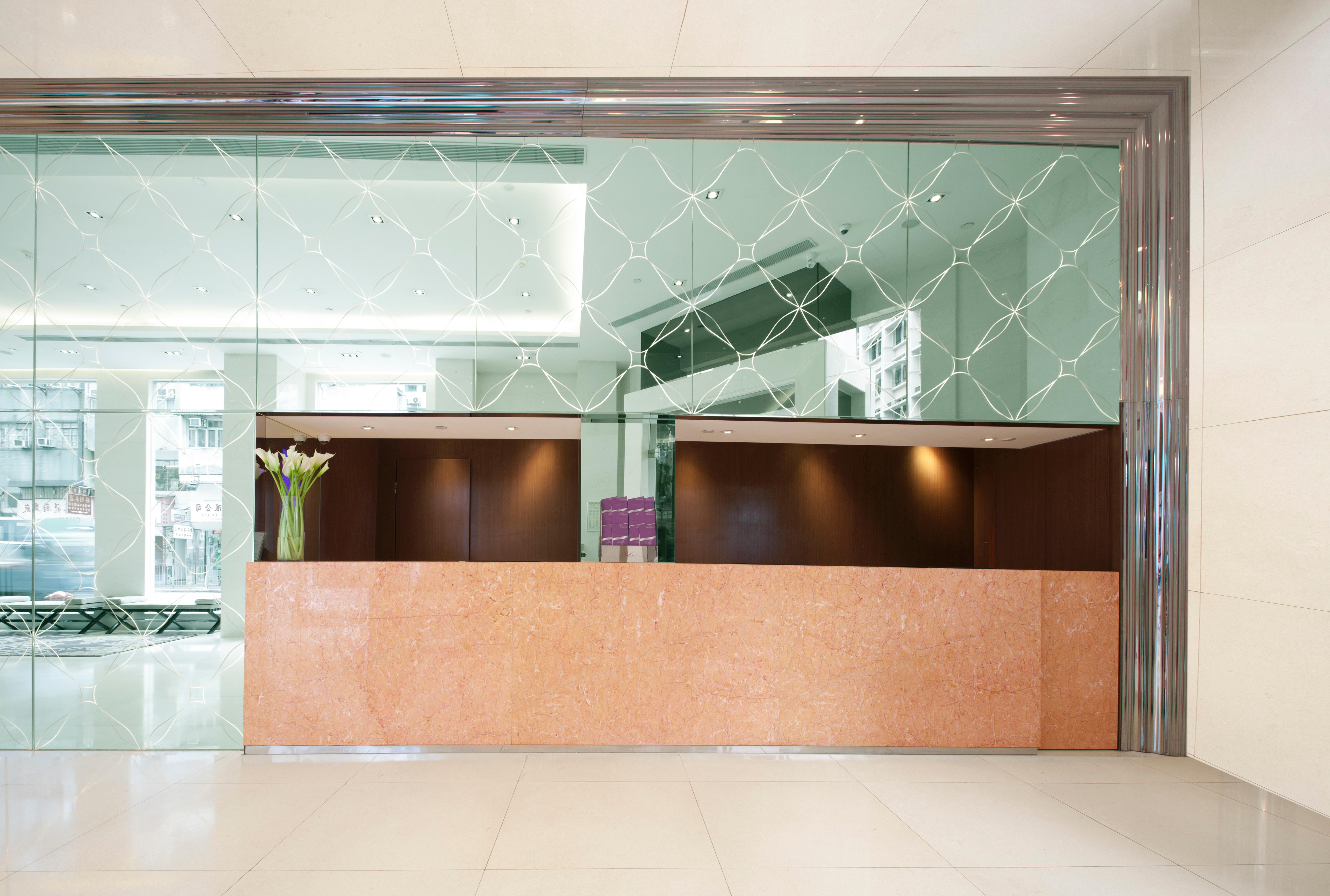 Silka Seaview Hotel Гонконг Екстер'єр фото