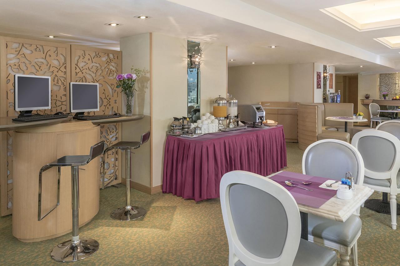 Silka Seaview Hotel Гонконг Екстер'єр фото