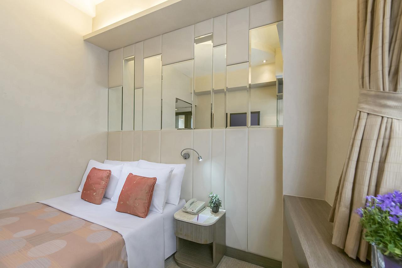 Silka Seaview Hotel Гонконг Екстер'єр фото