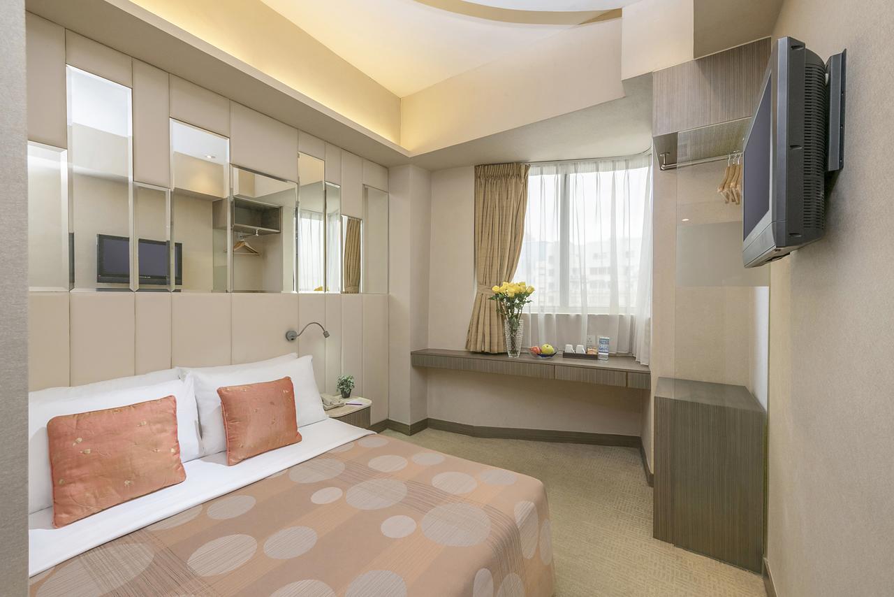 Silka Seaview Hotel Гонконг Екстер'єр фото